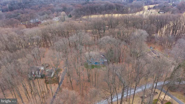 a view of backyard of a house