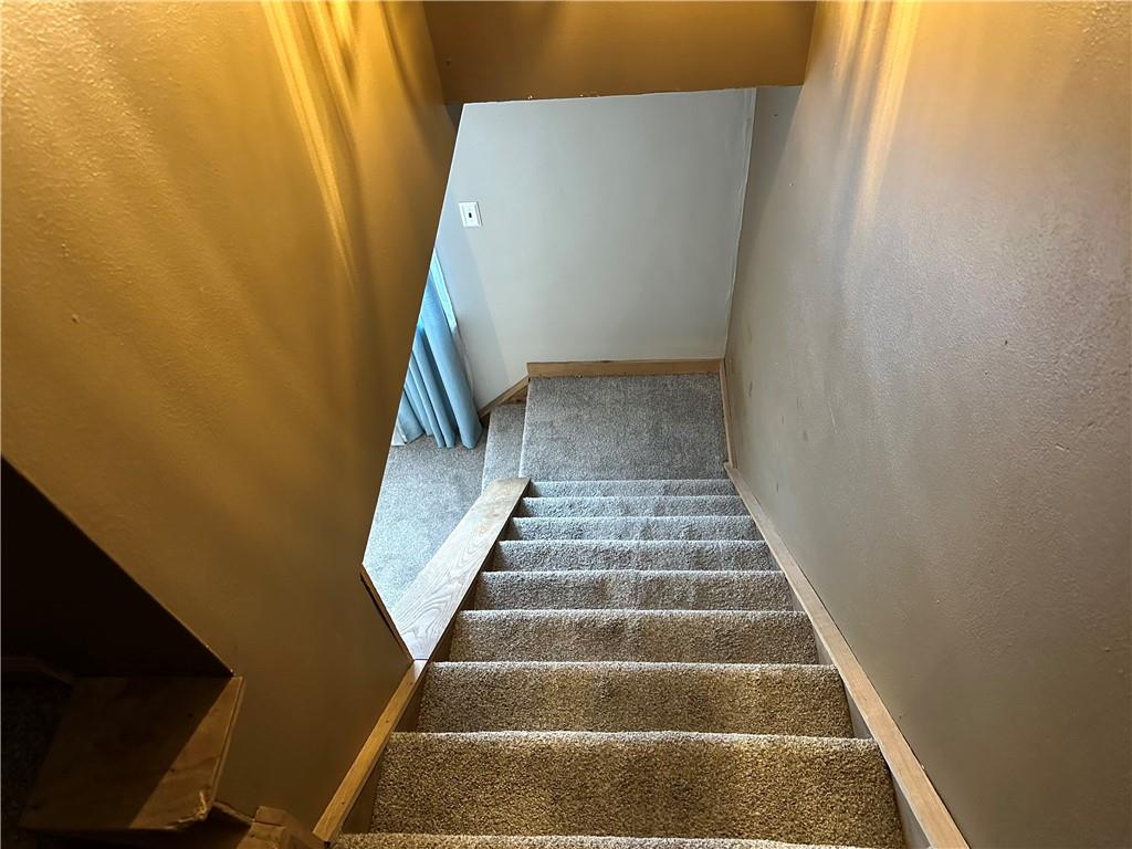 40 2nd Street Lawrence, PA 15055 - Photo 13 of 15 a view of entryway