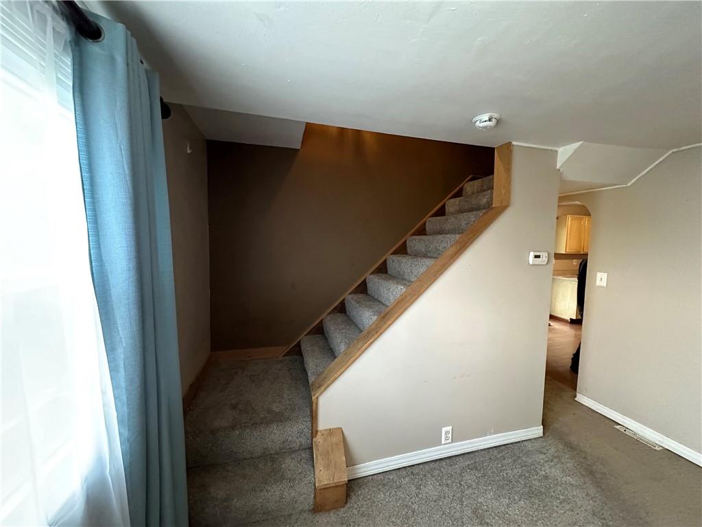 40 2nd Street Lawrence, PA 15055 - Photo 8 of 15 a view of entryway