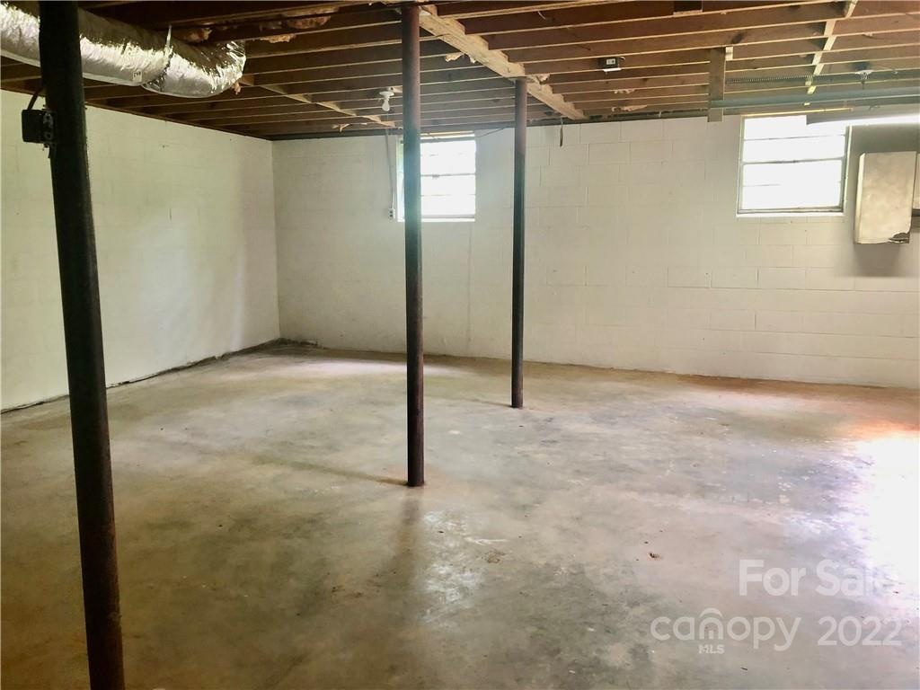 142 Koontz Road Mocksville, NC 27028 - Photo 24 of 47 a view of an empty room