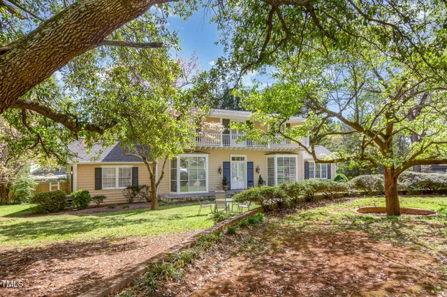 $995,000 | 110 East Orange Street, Hillsborough, NC 27278