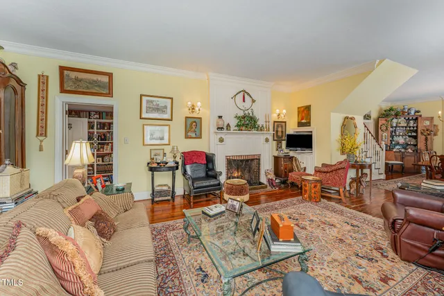 $995,000 | 110 East Orange Street, Hillsborough, NC 27278