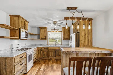 $245,000 | 118 1st, New Glarus, WI 53574