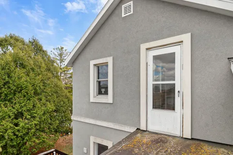 $245,000 | 118 1st, New Glarus, WI 53574