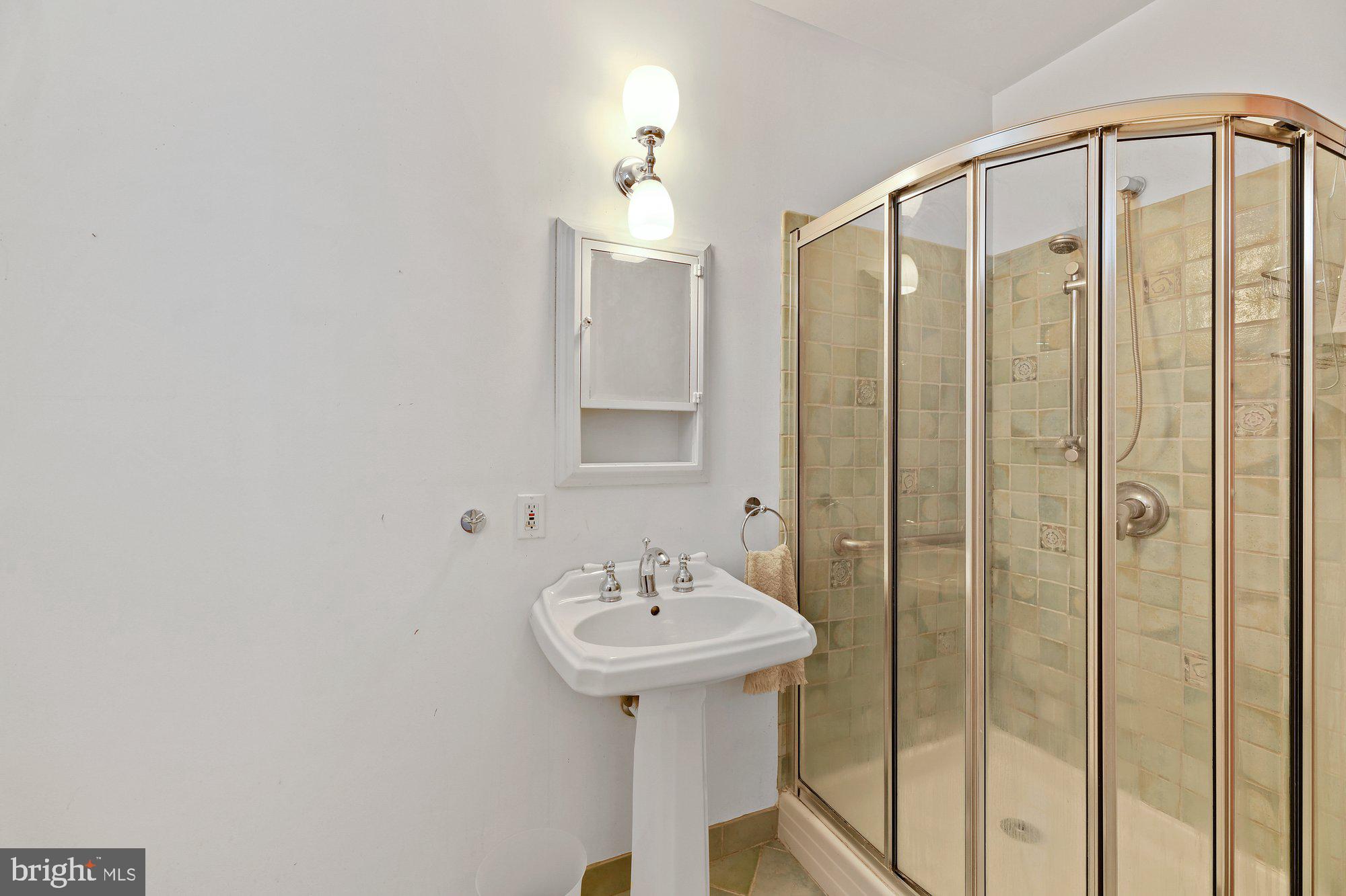 3902 Canterbury Road, Unit 2A Baltimore, MD 21218 - Photo 22 of 30 Bedroom 2 is Ensuite