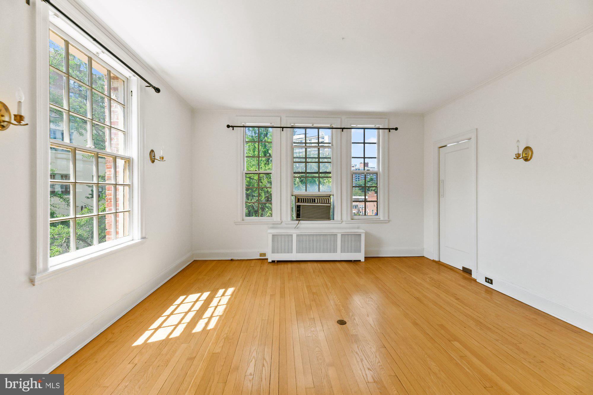 3902 Canterbury Road, Unit 2A Baltimore, MD 21218 - Photo 9 of 30 Dining Room
