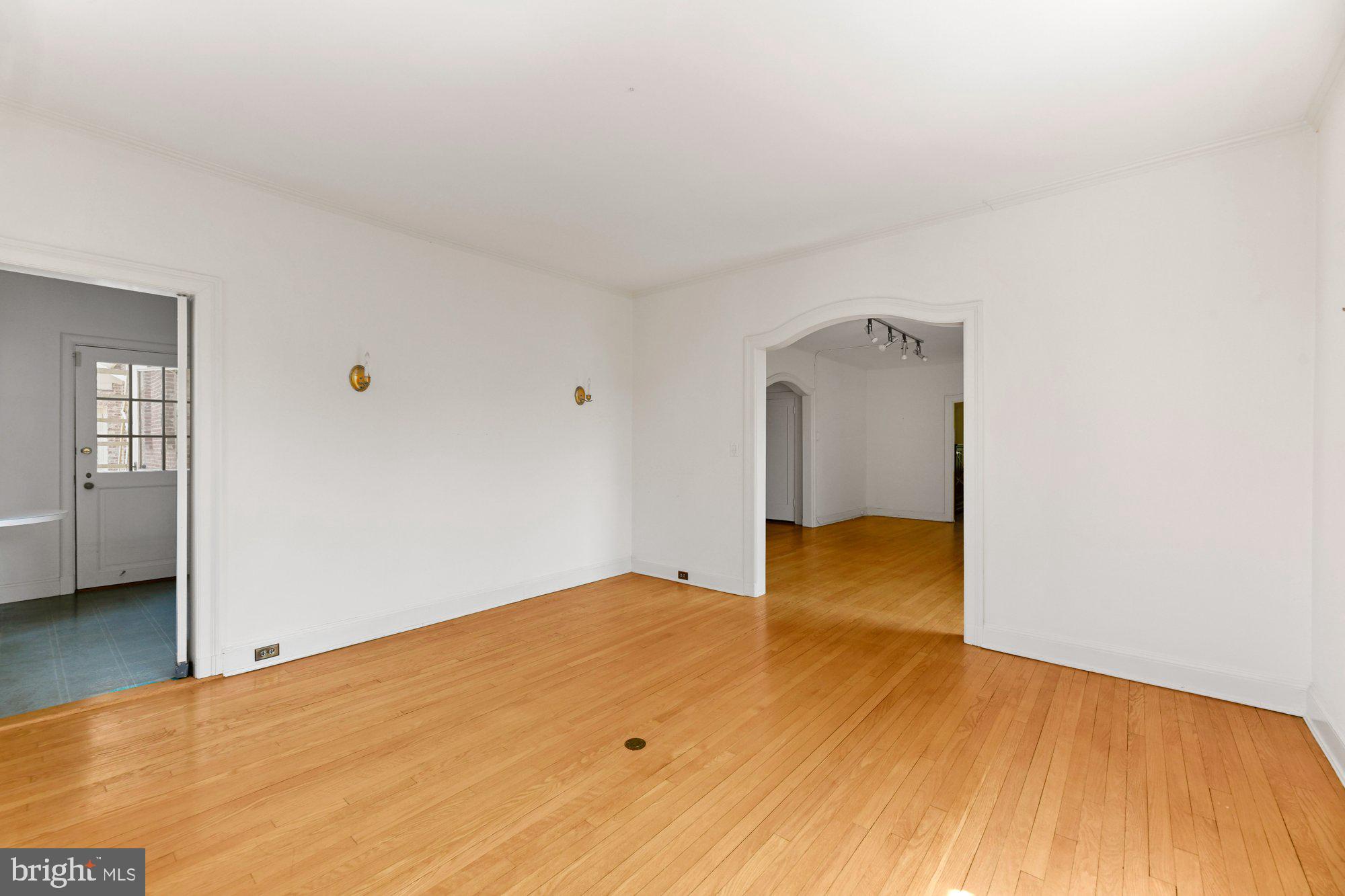 3902 Canterbury Road, Unit 2A Baltimore, MD 21218 - Photo 10 of 30 Dining Room into Kitchen