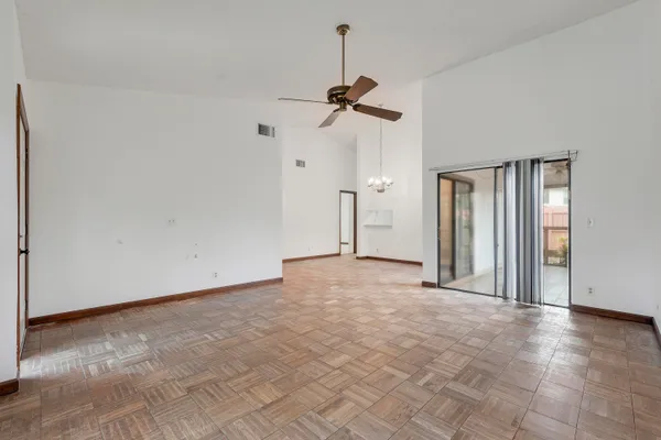 $300,000 | 126 Sherwood Circle, Unit 12D, Jupiter, FL 33458