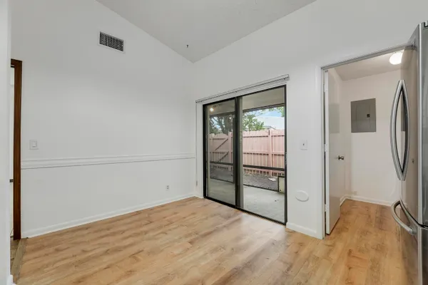 $300,000 | 126 Sherwood Circle, Unit 12D, Jupiter, FL 33458