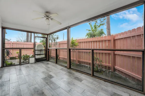 $300,000 | 126 Sherwood Circle, Unit 12D, Jupiter, FL 33458
