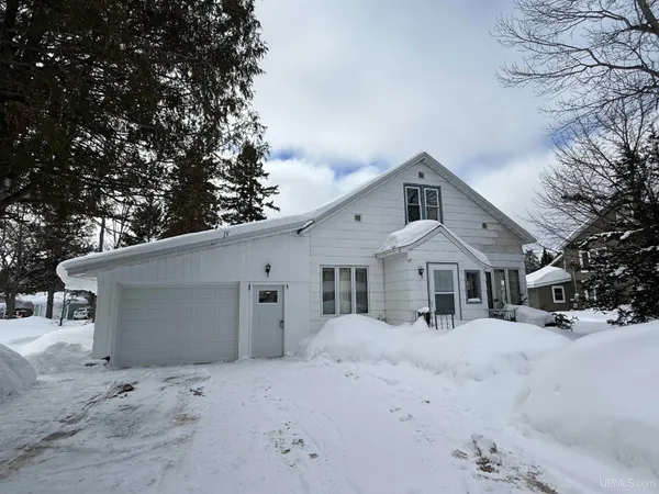 $155,500 | 175 North Maple Street, Gwinn, MI 49841