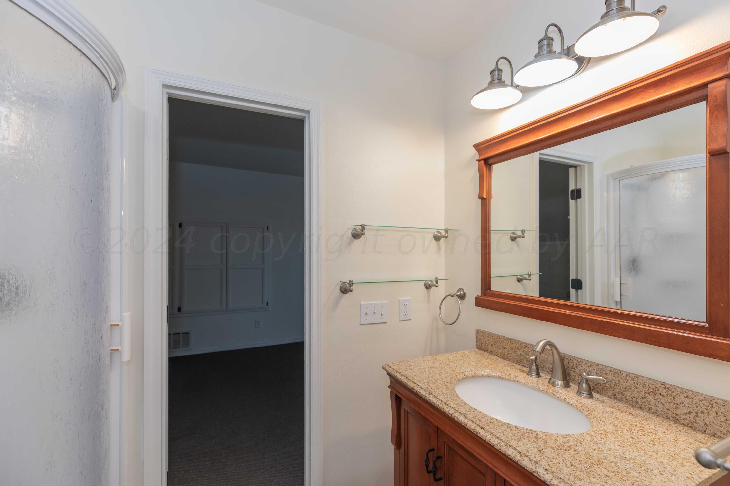 1800 West McCormick Road Amarillo, TX 79118 - Photo 32 of 92 BATHROOM 2 VIEW 2