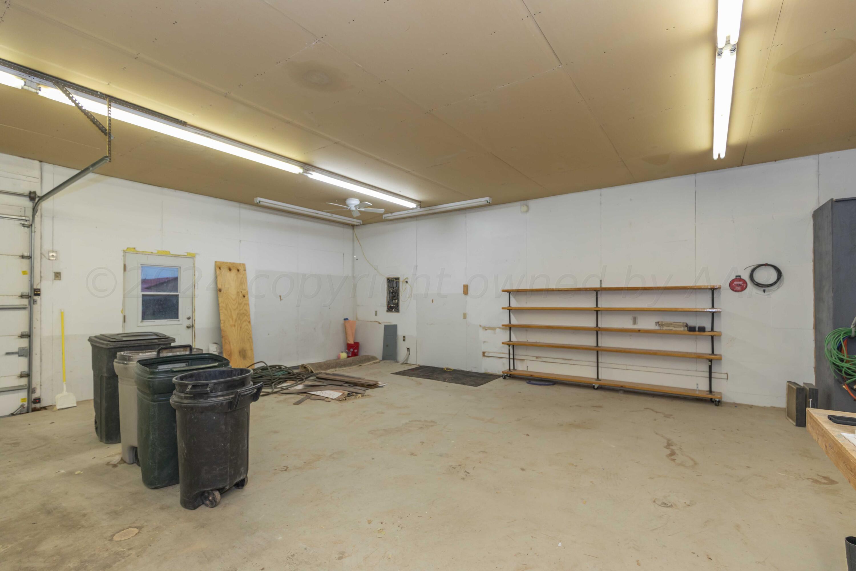 1800 West McCormick Road Amarillo, TX 79118 - Photo 71 of 92 SHOP MAIN ROOM