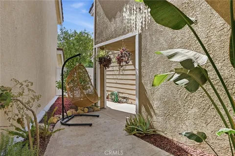 $1,099,000 | 22 La Costa Court, Laguna Beach, CA 92651