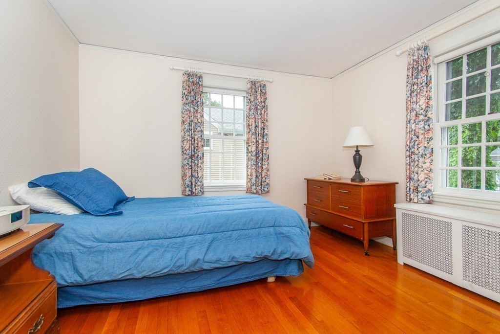 11 Paul Revere Road Needham, MA 02494 - Photo 15 of 23 Gallery Image 15