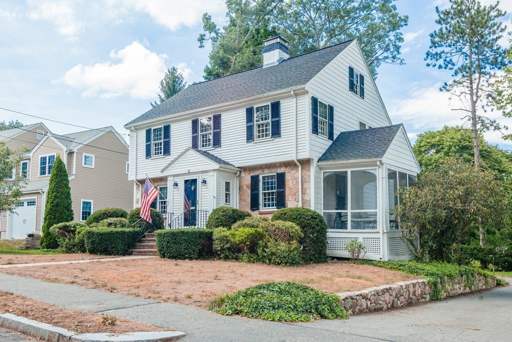 11 Paul Revere Road Needham, MA 02494 - Photo 2 of 23 Gallery Image 2
