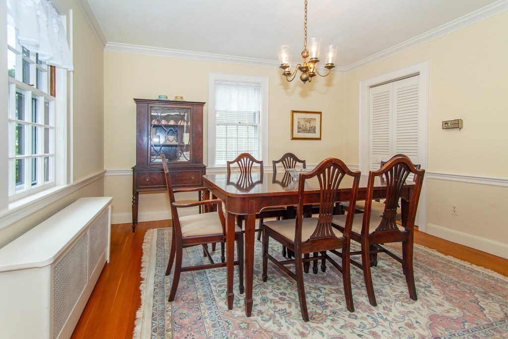 11 Paul Revere Road Needham, MA 02494 - Photo 5 of 23 Gallery Image 5