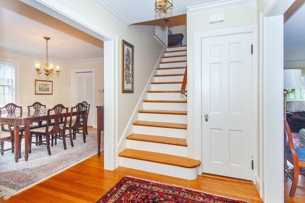 11 Paul Revere Road Needham, MA 02494 - Photo 6 of 23 Gallery Image 6