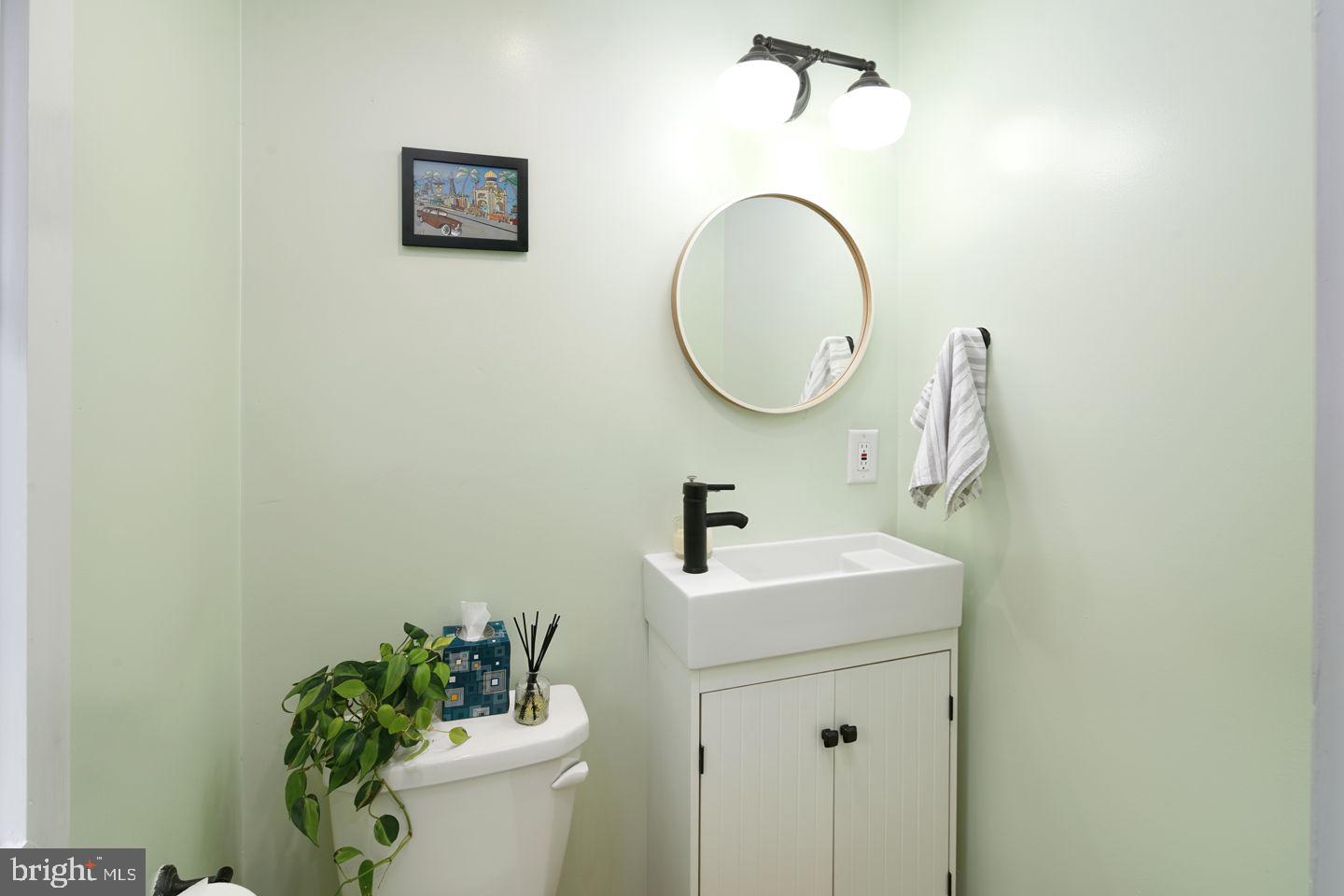 2517 East Gordon Street Philadelphia, PA 19125 - Photo 11 of 20 First floor half bath