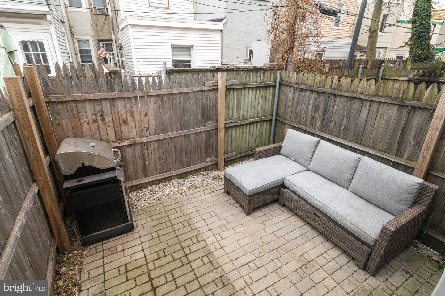 2517 East Gordon Street Philadelphia, PA 19125 - Photo 12 of 20 Back patio