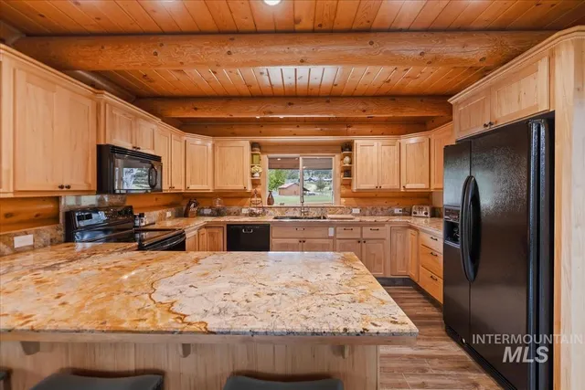 $1,425,000 | 25 Bobcat Court, Garden Valley, ID 83622