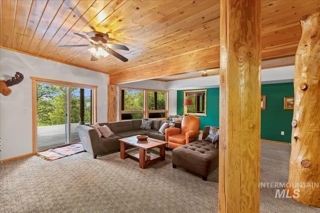 $1,425,000 | 25 Bobcat Court, Garden Valley, ID 83622