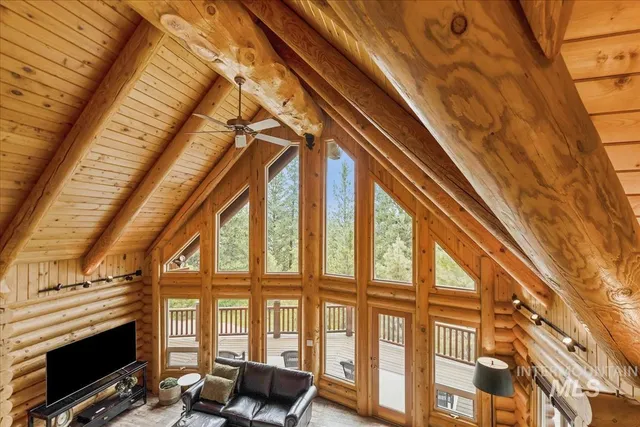 $1,425,000 | 25 Bobcat Court, Garden Valley, ID 83622