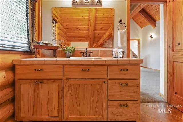 $1,425,000 | 25 Bobcat Court, Garden Valley, ID 83622