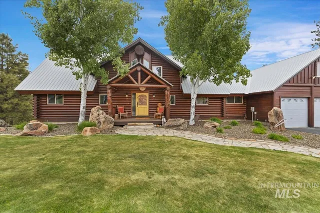 $1,425,000 | 25 Bobcat Court, Garden Valley, ID 83622