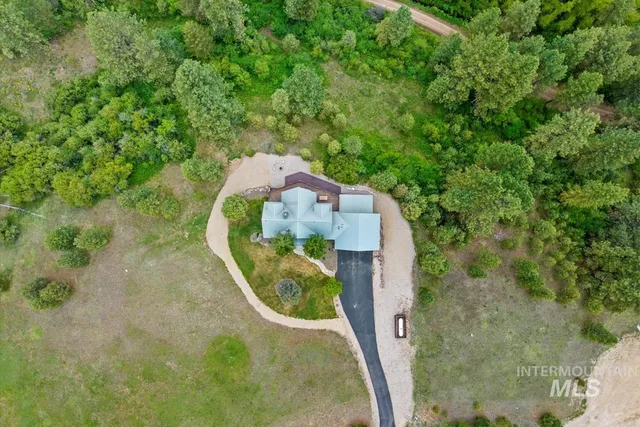 $1,425,000 | 25 Bobcat Court, Garden Valley, ID 83622