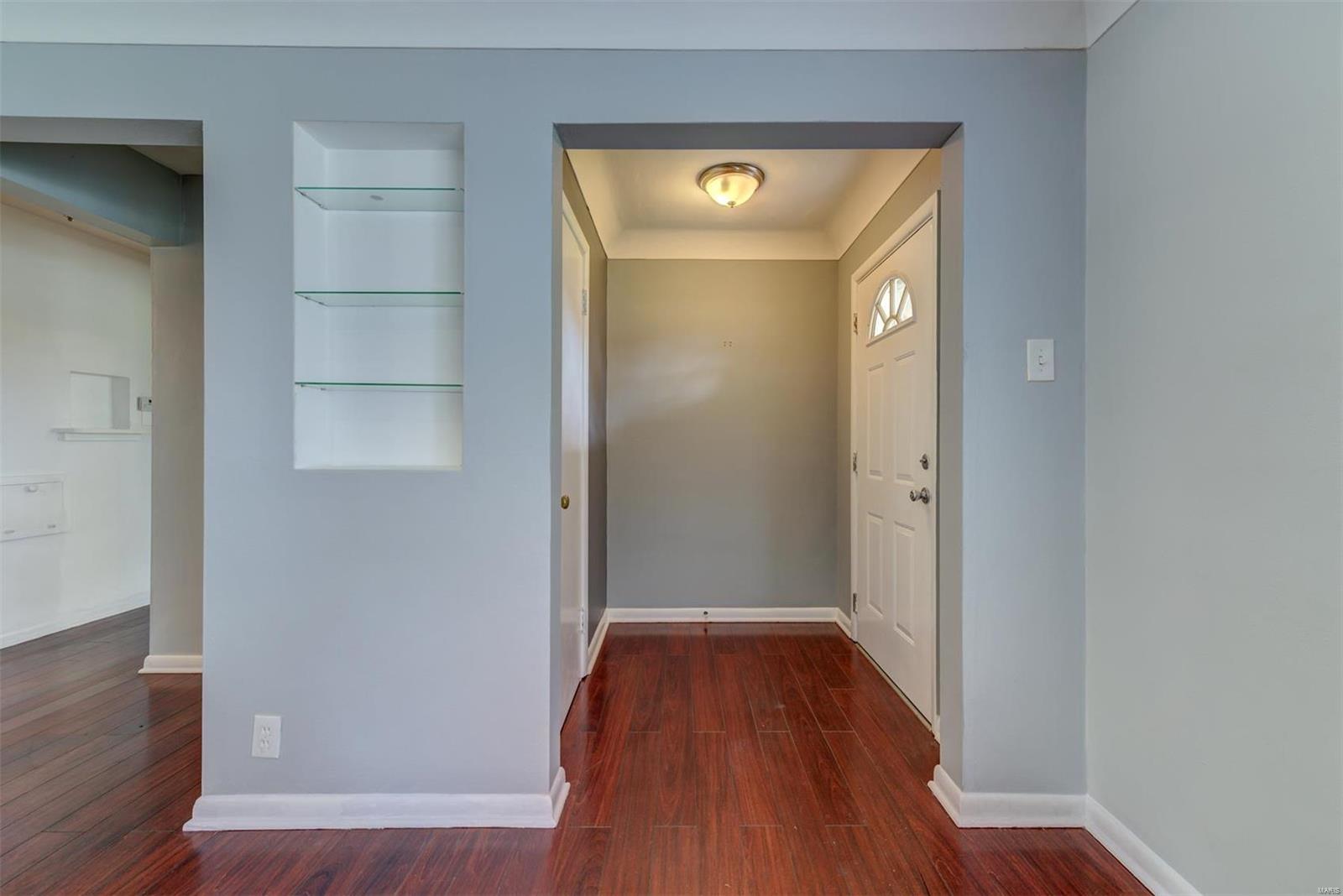 926 Schulte Road St. Louis, MO 63146 - Photo 2 of 41 Gallery Image 2