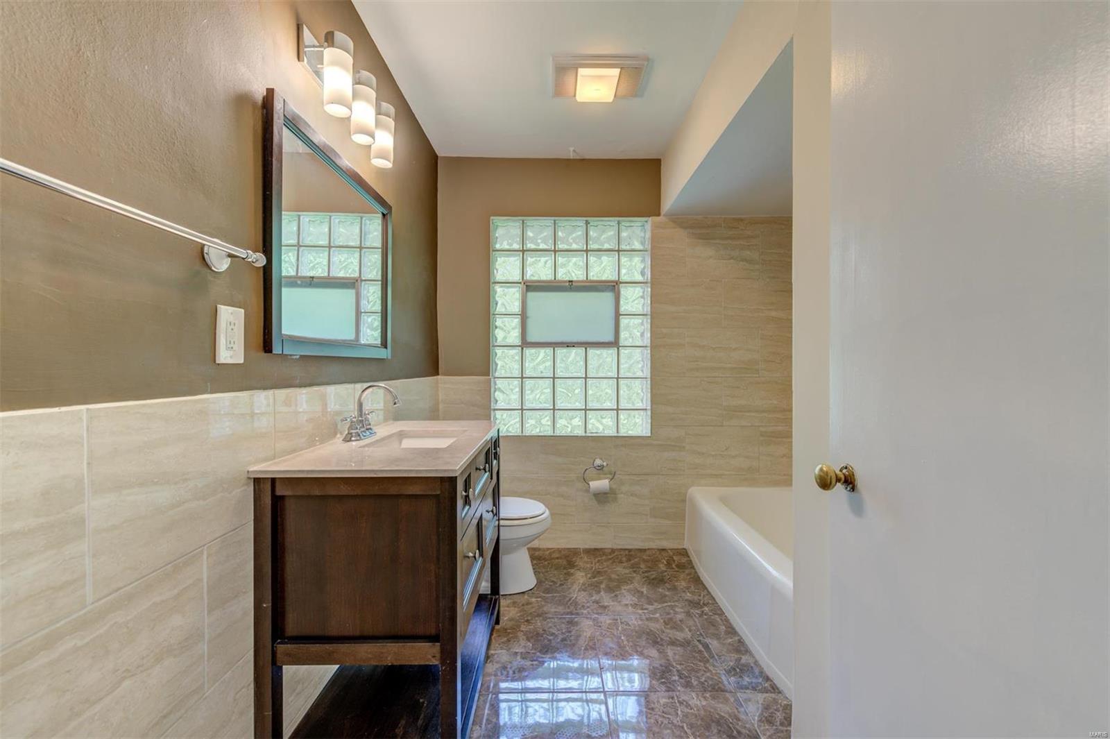 926 Schulte Road St. Louis, MO 63146 - Photo 17 of 41 Gallery Image 17