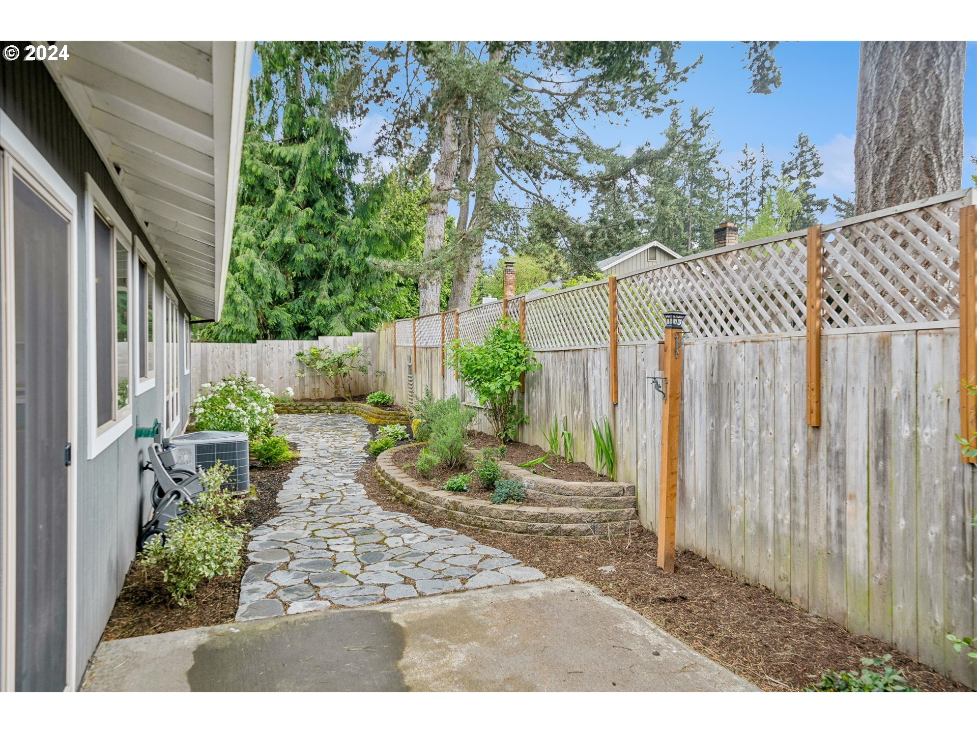 8910 Southwest Arapaho Road Tualatin, OR 97062 - Photo 32 of 32 Gallery Image 32