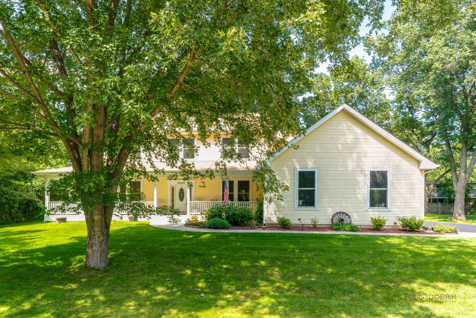 39226 Rangers Way Antioch, IL 60002 - Photo 2 of 50 Gallery Image 2
