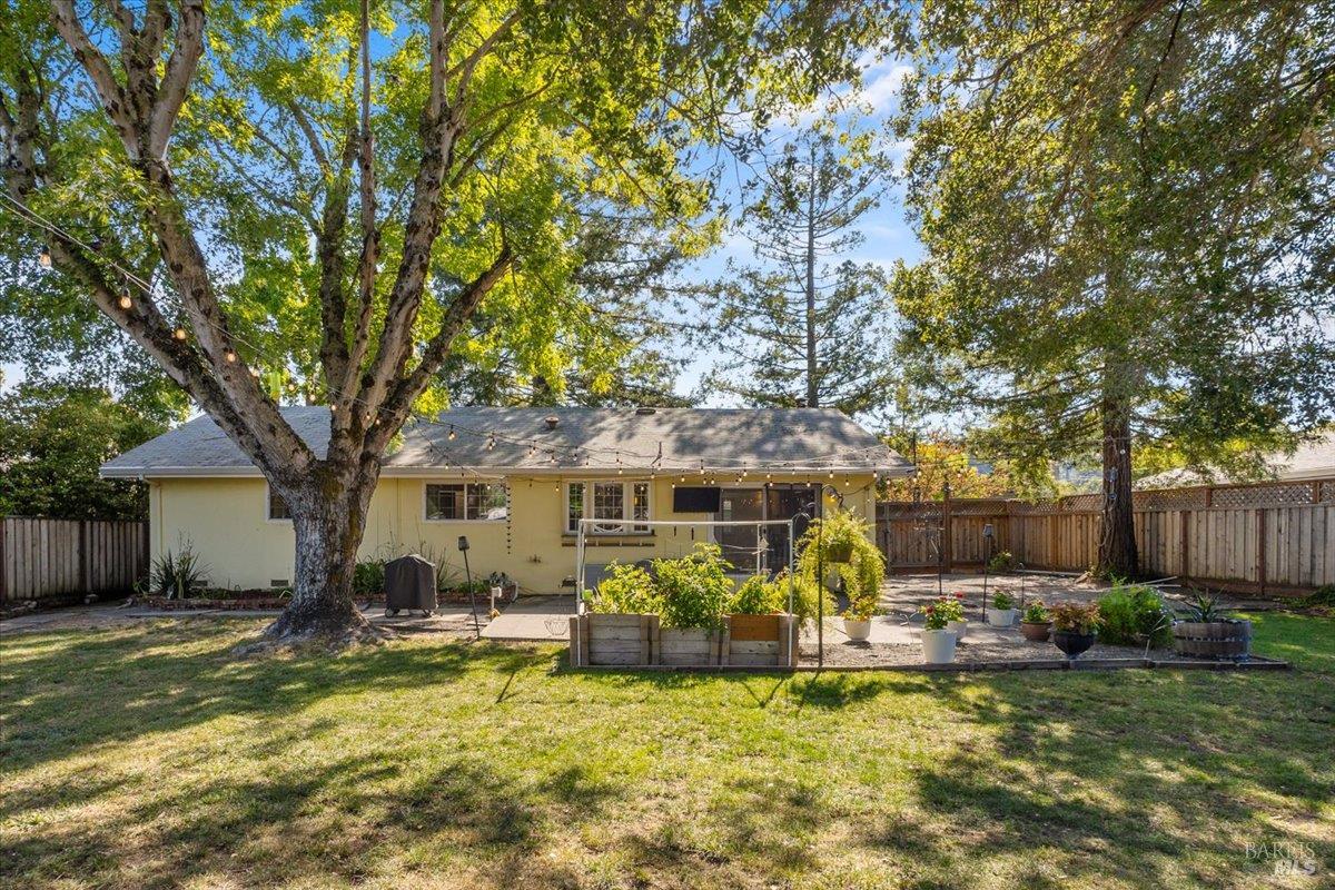 2216 Fremont Drive Santa Rosa, CA 95409 - Photo 25 of 36
