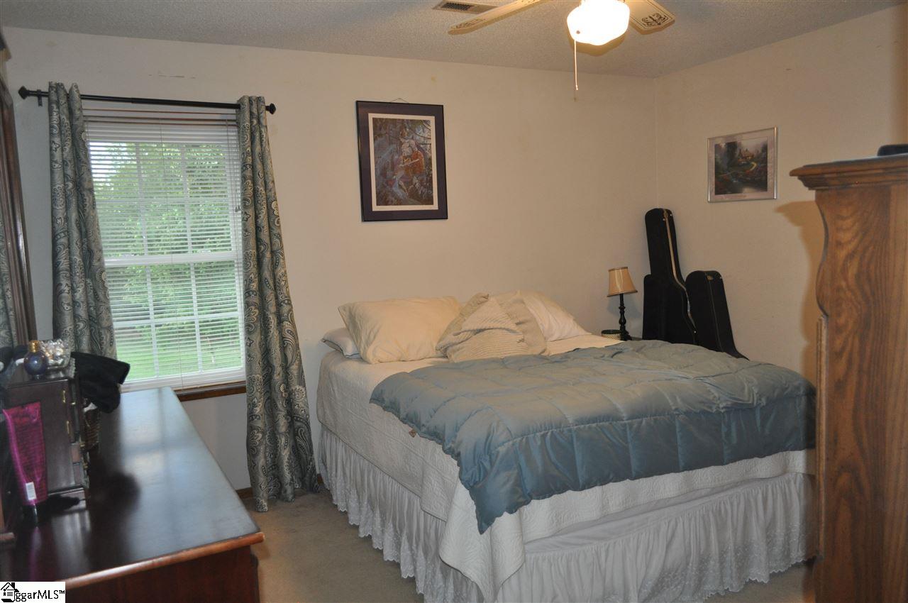 232 State Rd S-42-1944 Chesnee, SC 29323 - Photo 7 of 13 Gallery Image 7