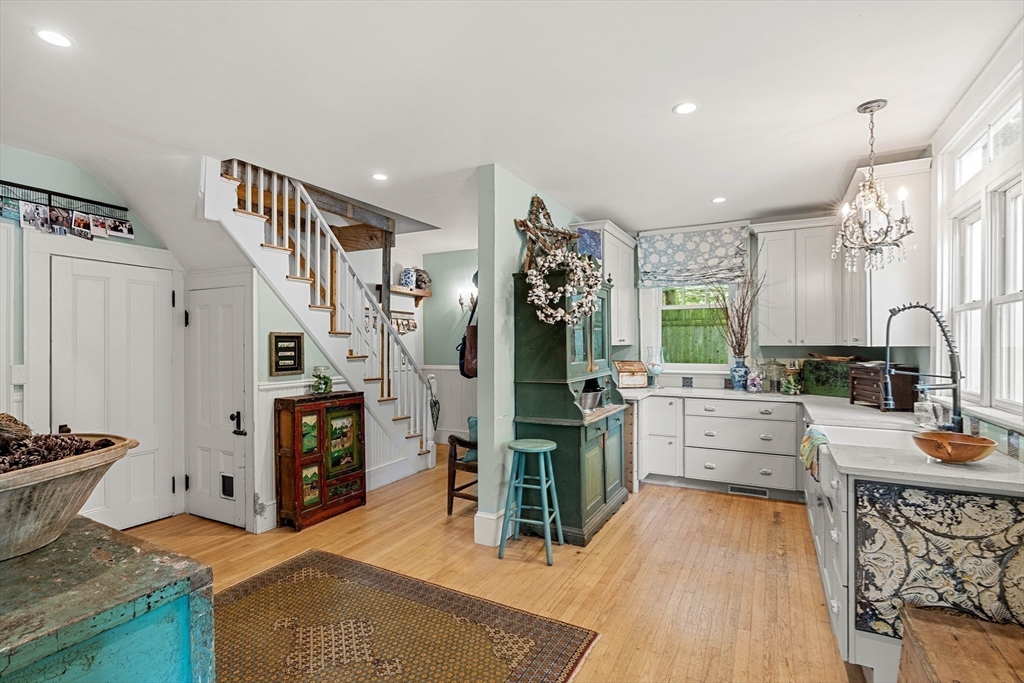 29 Galloupes Point Road Swampscott, MA 01907 - Photo 19 of 40