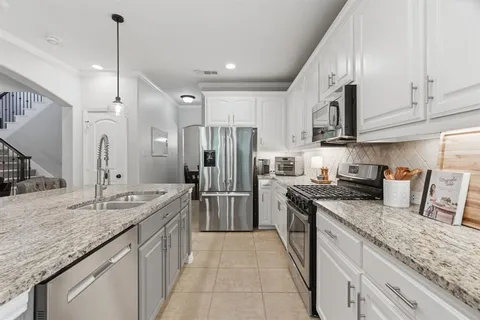 $580,000 | 740 Sheldon Road, Lantana, TX 76226