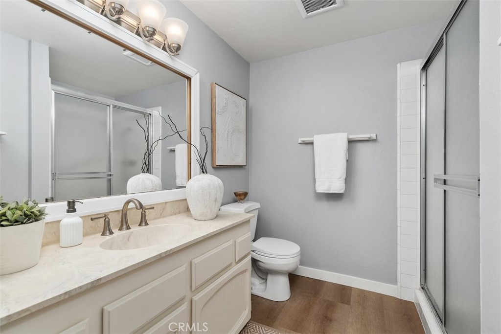 12300 Montecito Road, Unit 39 Seal Beach, CA 90740 - Photo 32 of 41 Guest Bathroom
