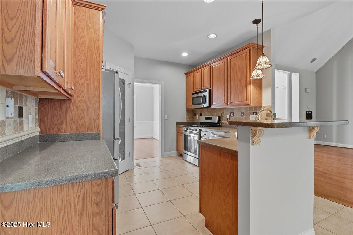 104 T R Drive Clayton, NC 27520 - Photo 22 of 59 25-104 T R Dr-25