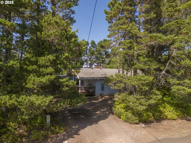 $409,000 | 5415 Hacienda Avenue, Lincoln City, OR 97367