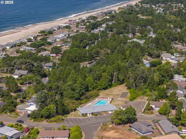 $409,000 | 5415 Hacienda Avenue, Lincoln City, OR 97367