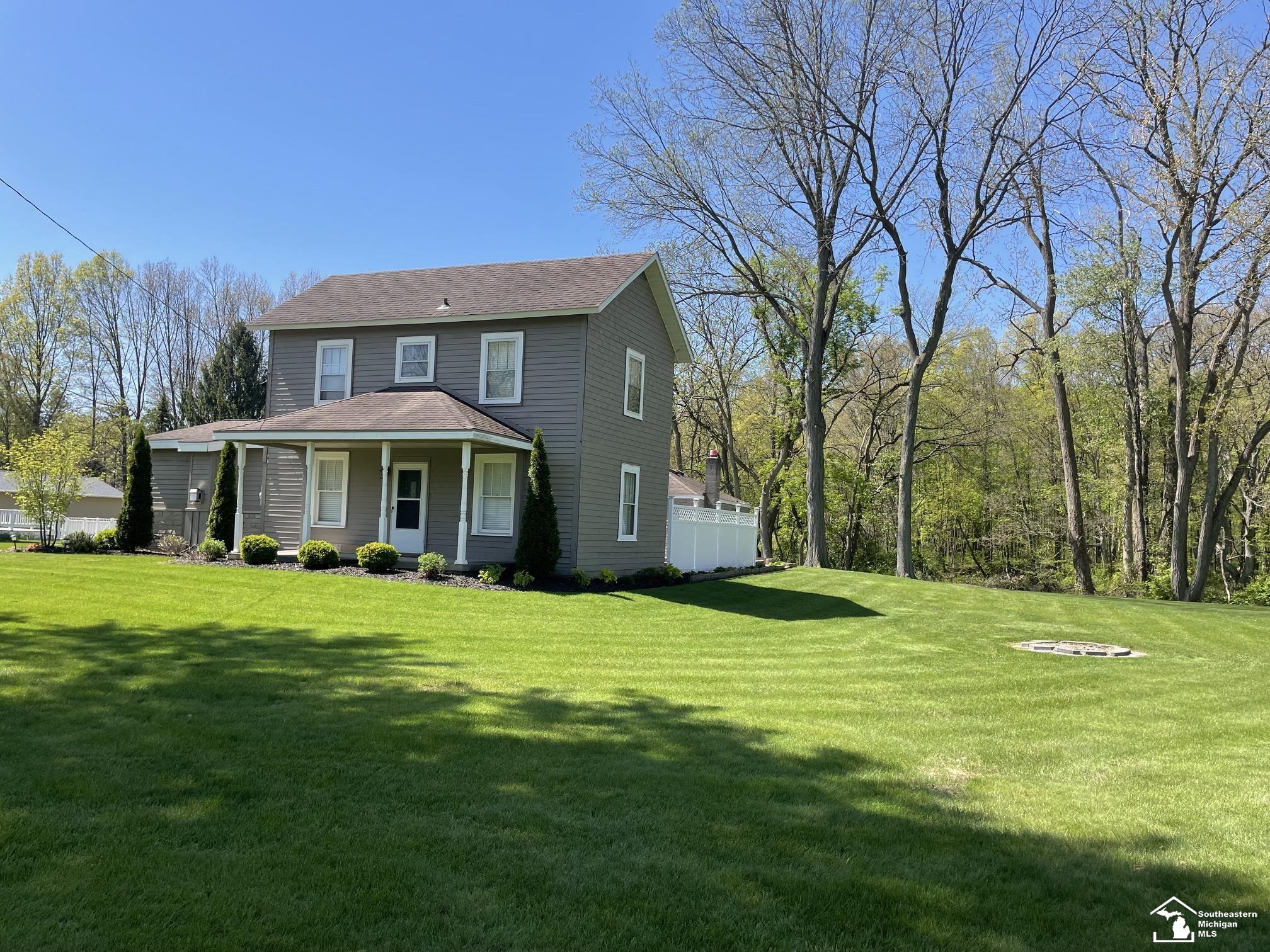 7815 Summerfield Road Lambertville, MI 48144 - Photo 3 of 36