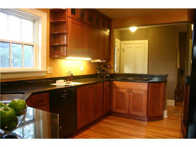 1950 Edgemont Road Upper Arlington, OH 43212 - Photo 8 of 18