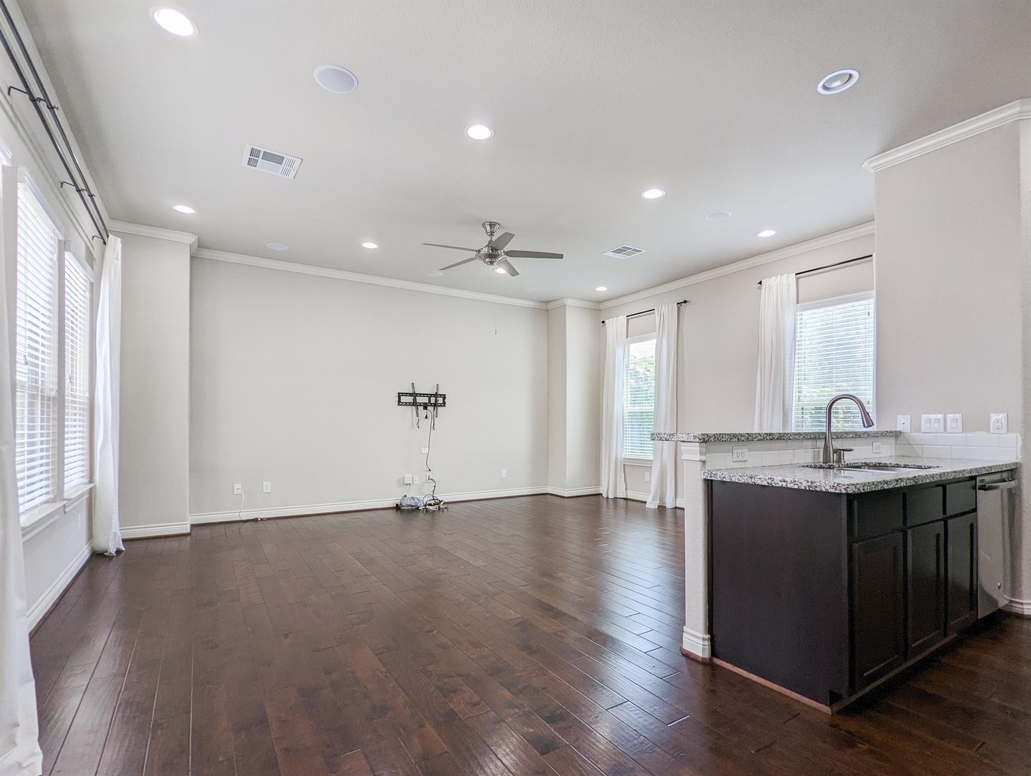 5323 Kiam Street Houston, TX 77007 - Photo 13 of 28