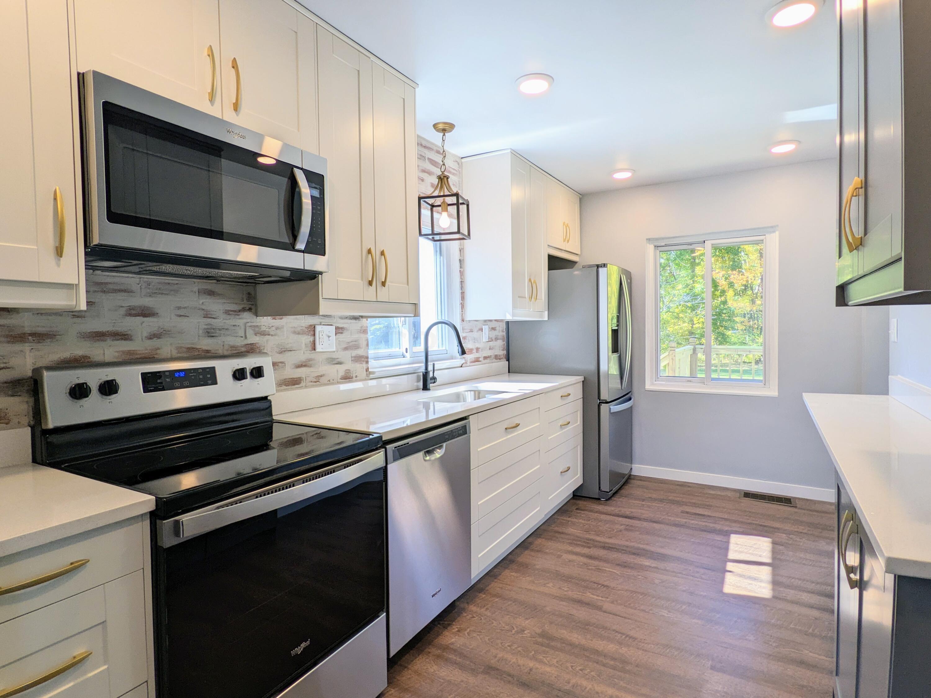 2701 Gooding Road Marion, OH 43302 - Photo 9 of 27 11 Kitchen 2