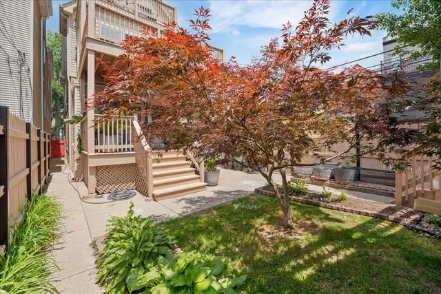 $1,325,000 | 2415 West Belle Plaine Avenue, Chicago, IL 60618