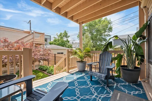 $1,325,000 | 2415 West Belle Plaine Avenue, Chicago, IL 60618