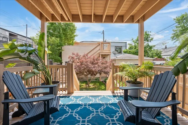 $1,325,000 | 2415 West Belle Plaine Avenue, Chicago, IL 60618