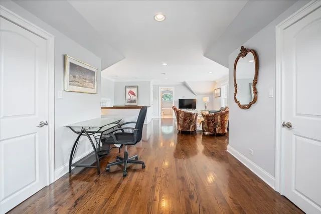 $1,325,000 | 2415 West Belle Plaine Avenue, Chicago, IL 60618